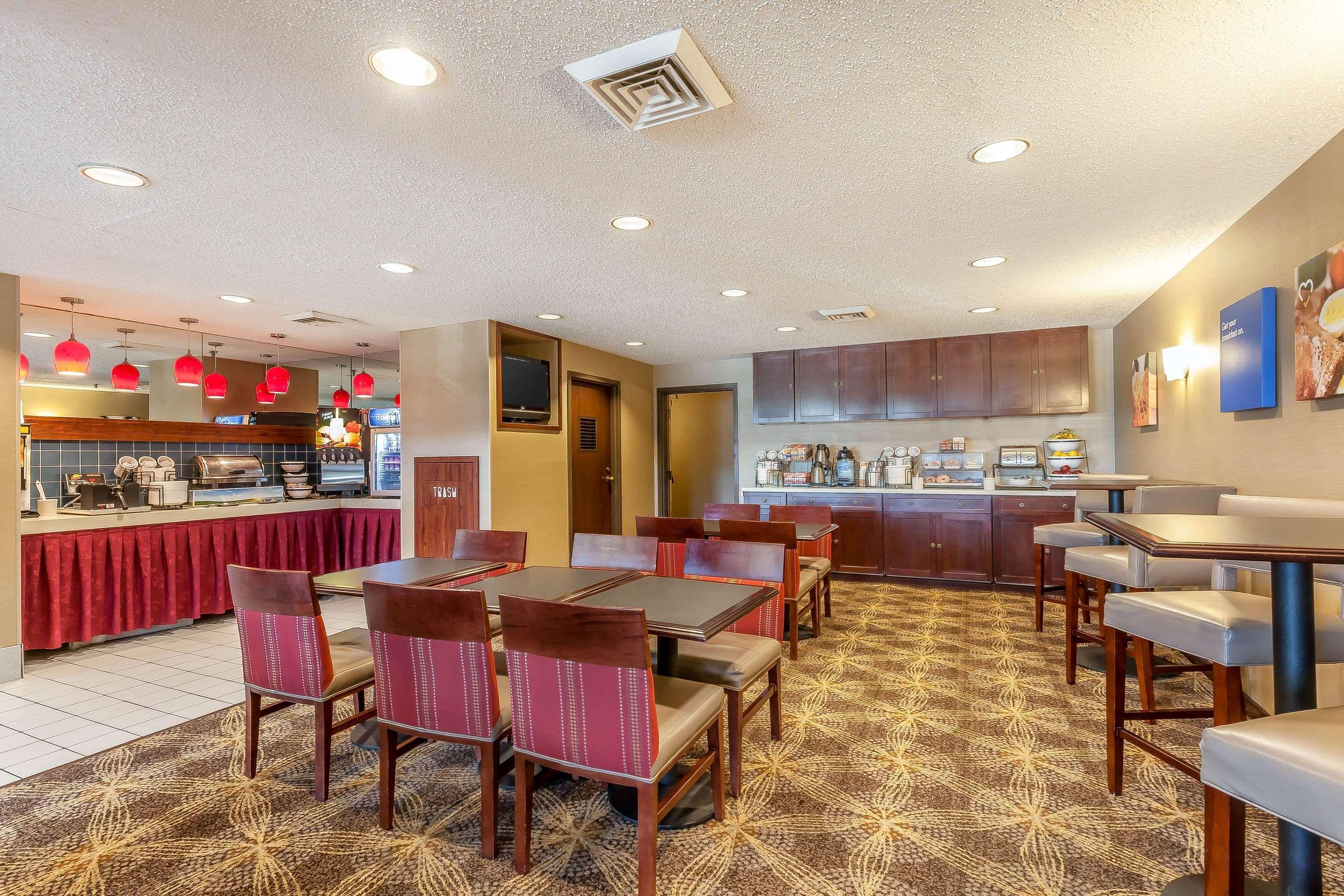Comfort Inn - Hall Of Fame Кантон Екстериор снимка